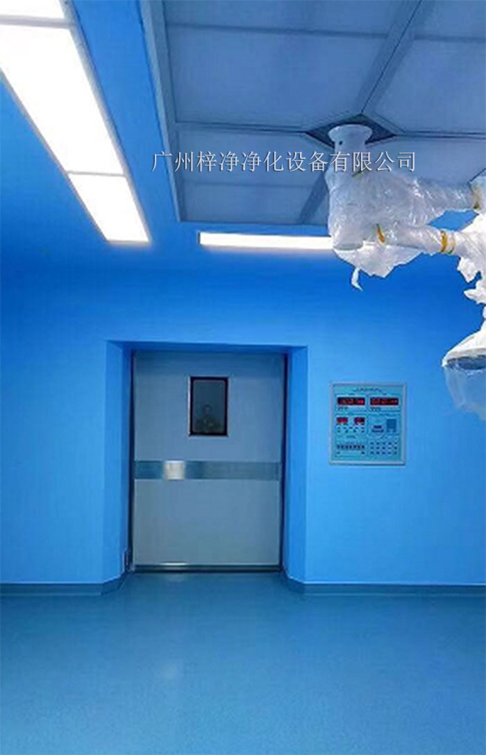 千級層流送風天花板通過氣流補償技術，使送風量滿足手術室內的需求